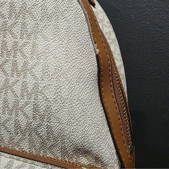 Michael Kors Valerie Medium Backpack Vanilla MK Signature 12x9 - Picture 9 of 15
